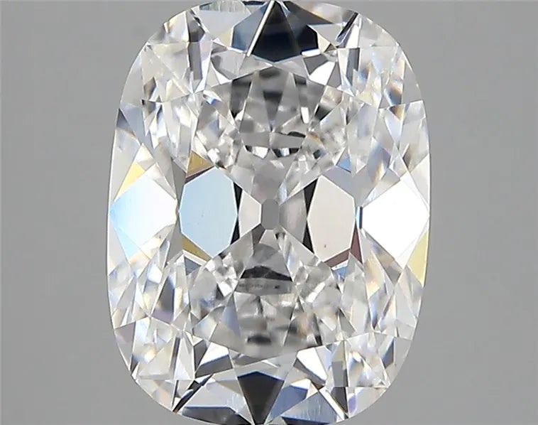 3.08ct Cushion modified Lab Grown Diamond (Colour E, Clarity VVS2, IGI Certified)