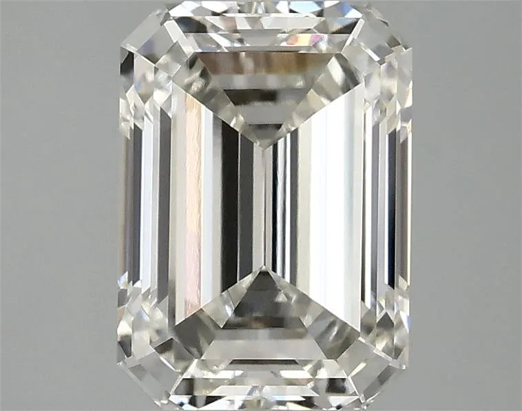 3.08ct Emerald Lab Grown Diamond (Colour G, Clarity VVS2, IGI Certified)