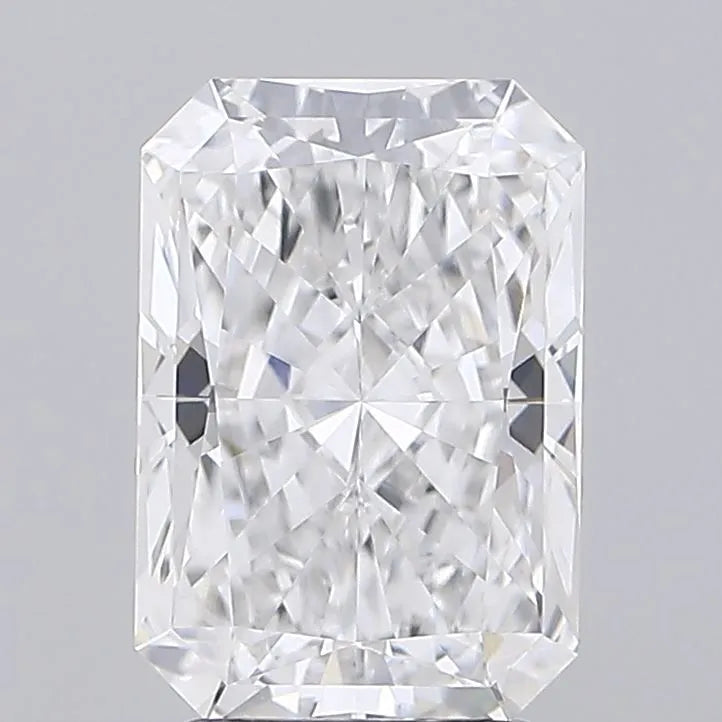 3.08ct Radiant Lab Grown Diamond (Colour D, Clarity VVS1, IGI Certified)