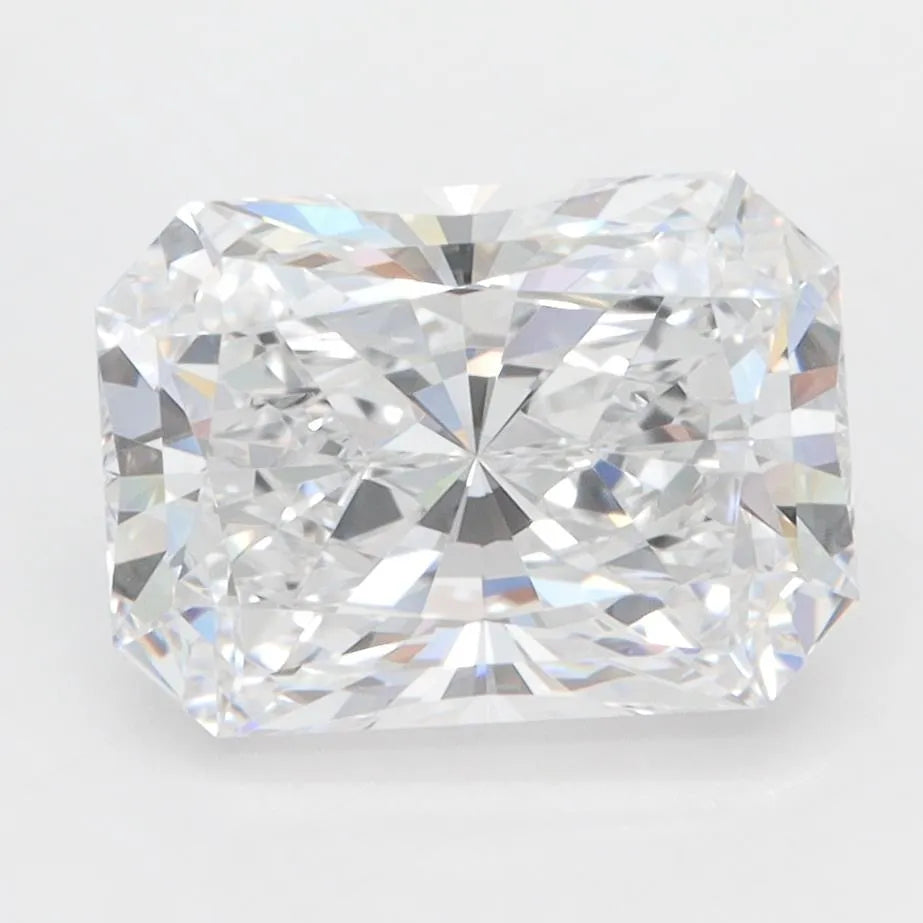 3.08ct Radiant Lab Grown Diamond (Colour D, Clarity VVS1, IGI Certified)