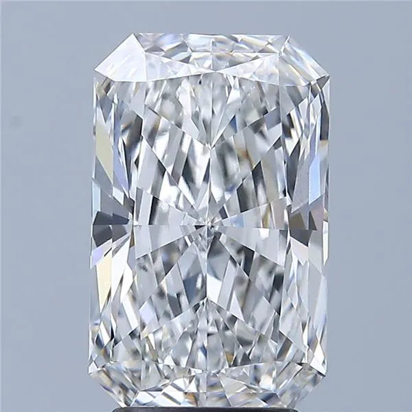 3.08ct Radiant Lab Grown Diamond (Colour E, Clarity VVS1, IGI Certified)