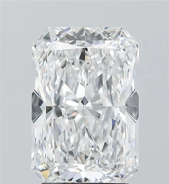 3.08ct Radiant Lab Grown Diamond (Colour E, Clarity VVS2, GIA Certified)