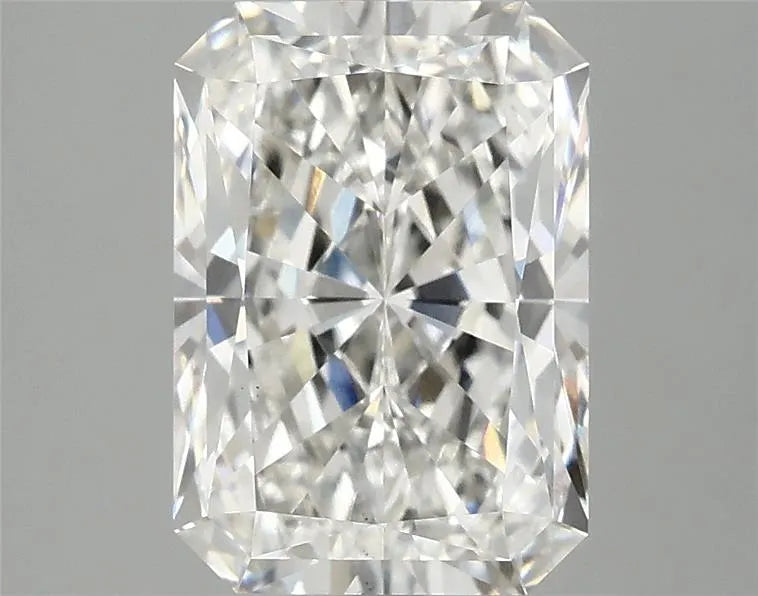 3.08ct Radiant Lab Grown Diamond (Colour G, Clarity VS1, IGI Certified)