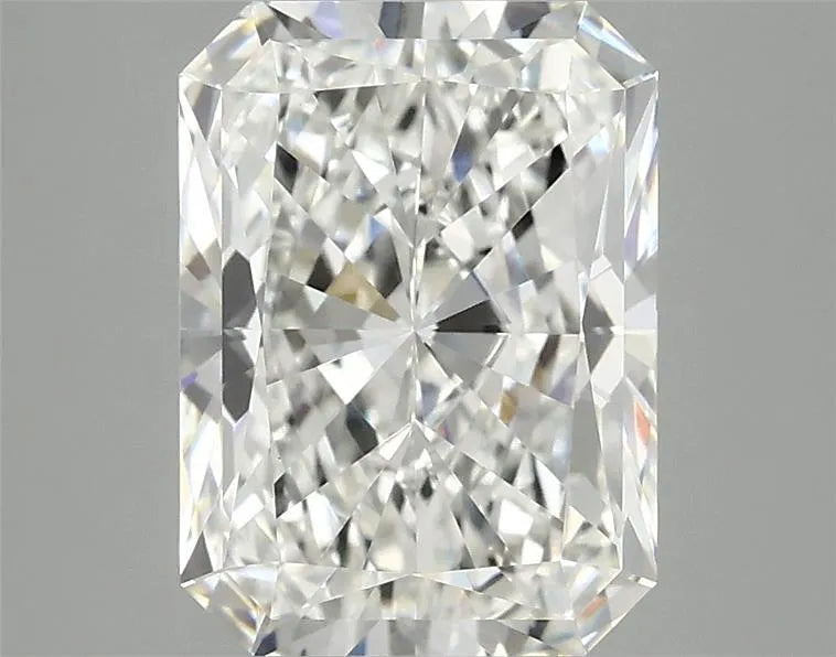 3.08ct Radiant Lab Grown Diamond (Colour G, Clarity VVS2, IGI Certified)