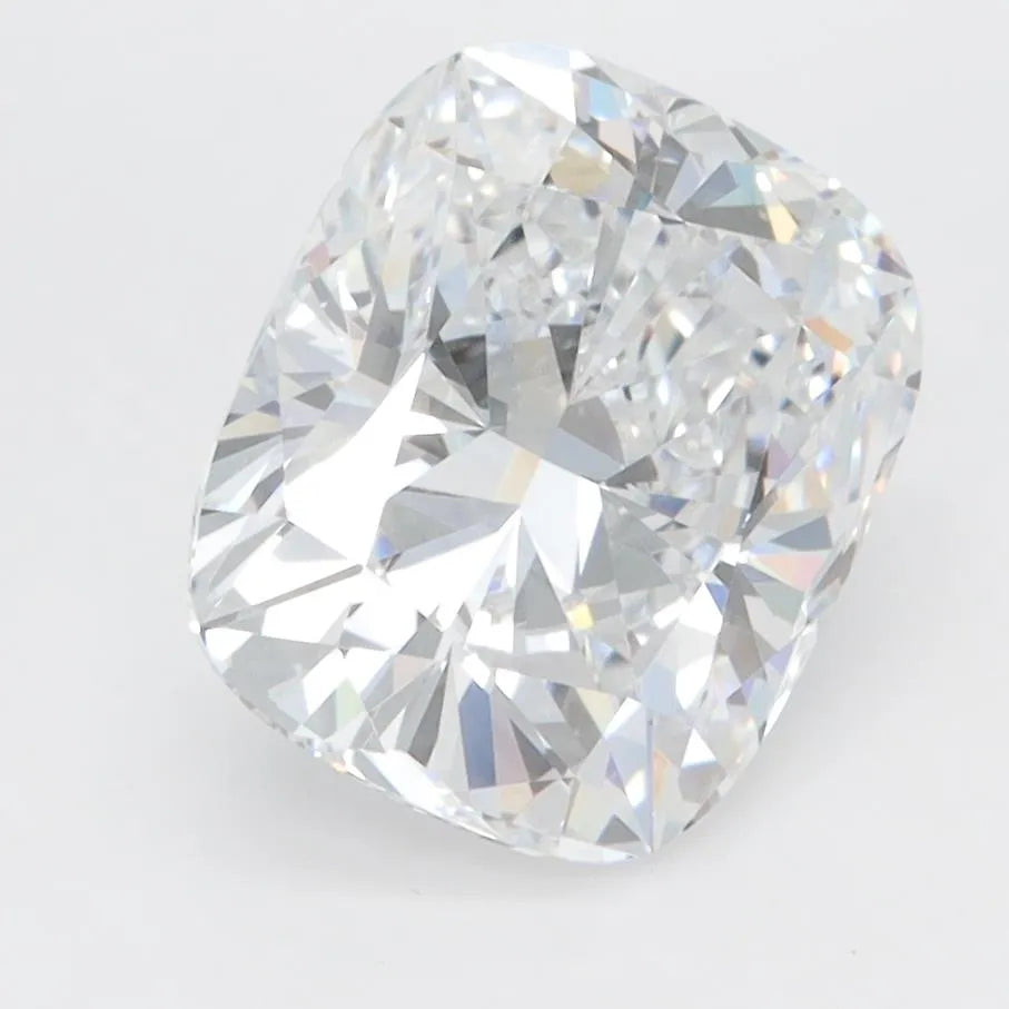 3.09ct Cushion modified Lab Grown Diamond (Colour E, Clarity VVS1, IGI Certified)