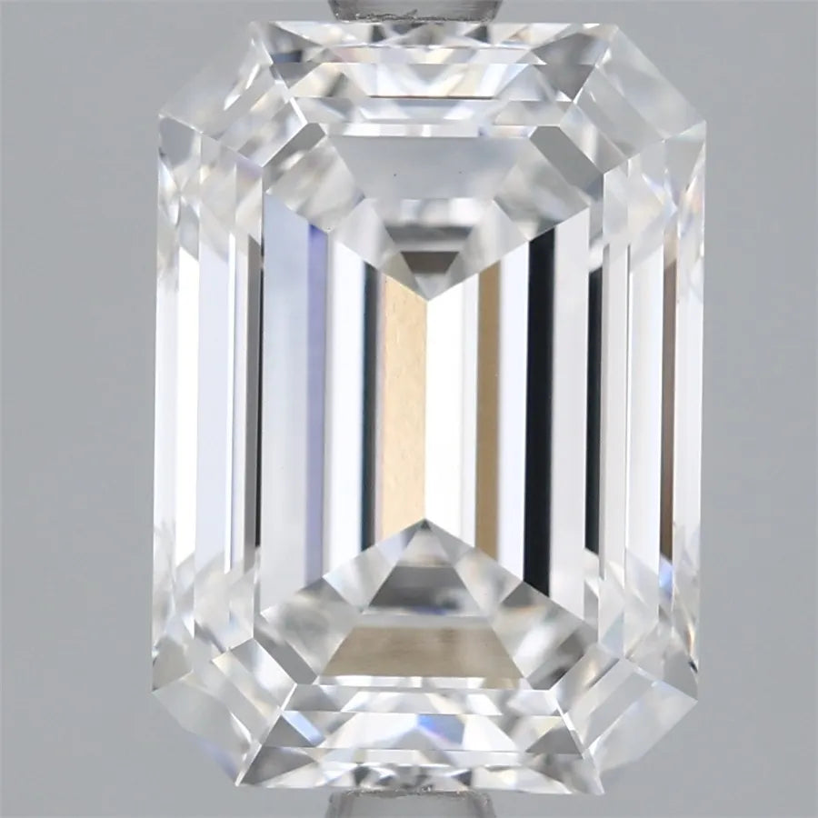 3.09ct Emerald Lab Grown Diamond (Colour E, Clarity VVS2, Cut EX, IGI Certified)