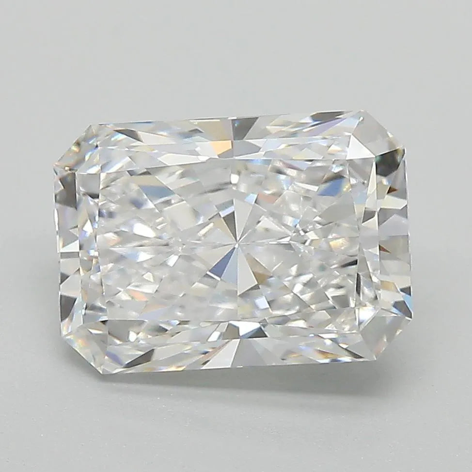 3.09ct Radiant Lab Grown Diamond (Colour D, Clarity VVS1, GIA Certified)