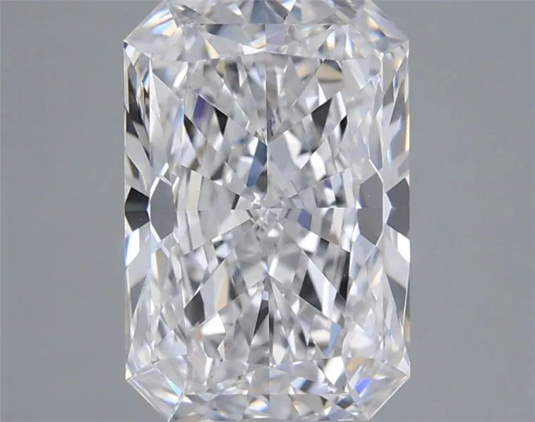 3.09ct Radiant Lab Grown Diamond (Colour D, Clarity VVS1, IGI Certified)