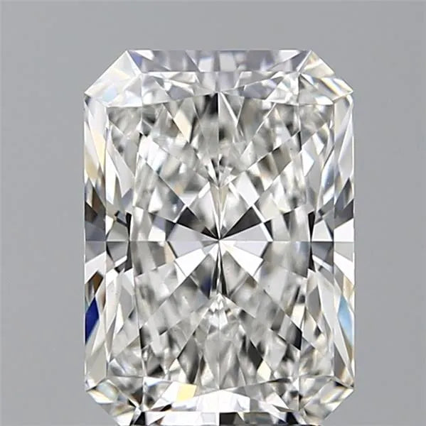 3.09ct Radiant Lab Grown Diamond (Colour E, Clarity VVS2, IGI Certified)