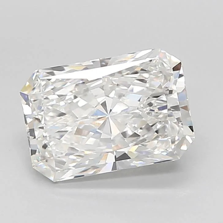3.09ct Radiant Lab Grown Diamond (Colour F, Clarity VVS2, IGI Certified)