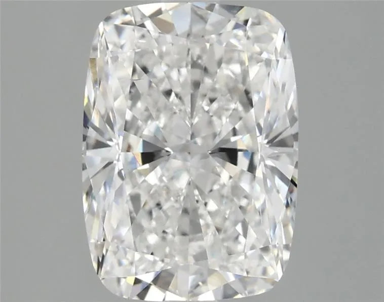 3.10ct Cushion modified Lab Grown Diamond (Colour E, Clarity VS2, IGI Certified)