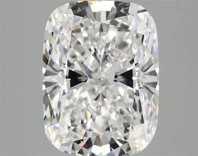 3.10ct Cushion modified Lab Grown Diamond (Colour E, Clarity VS2, IGI Certified)