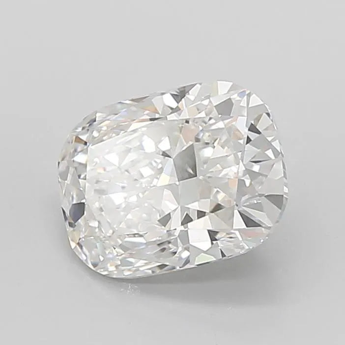 3.10ct Cushion modified Lab Grown Diamond (Colour E, Clarity VVS2, IGI Certified)