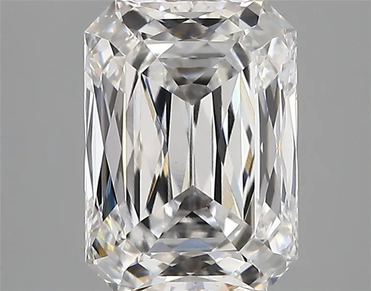 3.10ct Radiant Lab Grown Diamond (Colour E, Clarity VVS1, IGI Certified)
