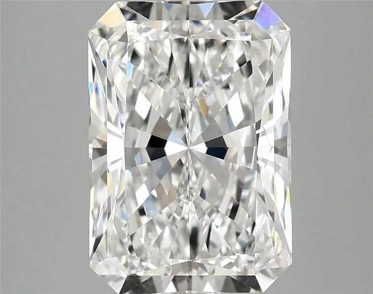 3.10ct Radiant Lab Grown Diamond (Colour E, Clarity VVS2, IGI Certified)