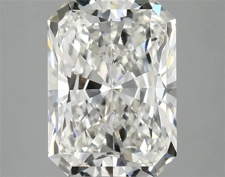 3.10ct Radiant Lab Grown Diamond (Colour F, Clarity VVS2, IGI Certified)