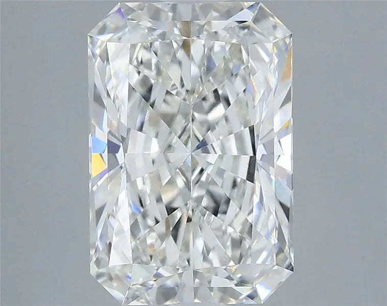 3.10ct Radiant Lab Grown Diamond (Colour F, Clarity VVS2, IGI Certified)