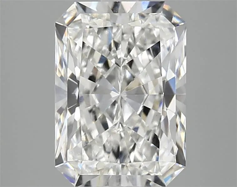 3.10ct Radiant Lab Grown Diamond (Colour F, Clarity VVS2, IGI Certified)