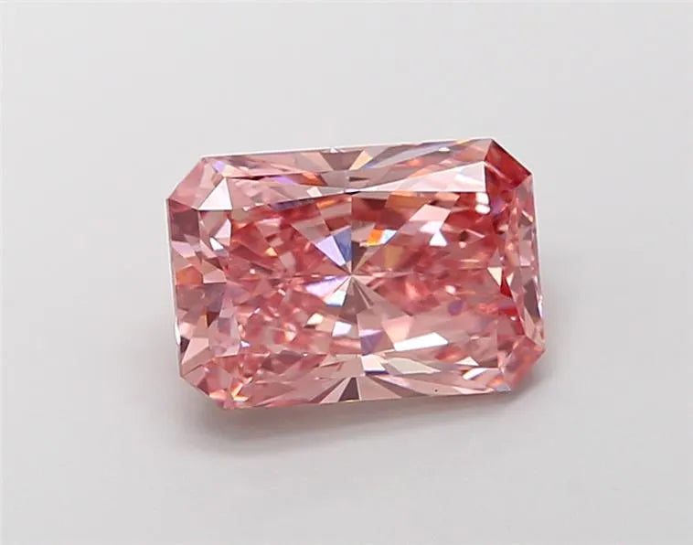 3.10ct Radiant Lab Grown Diamond (Colour Fancy Vivid Pink, Clarity VS1, IGI Certified)