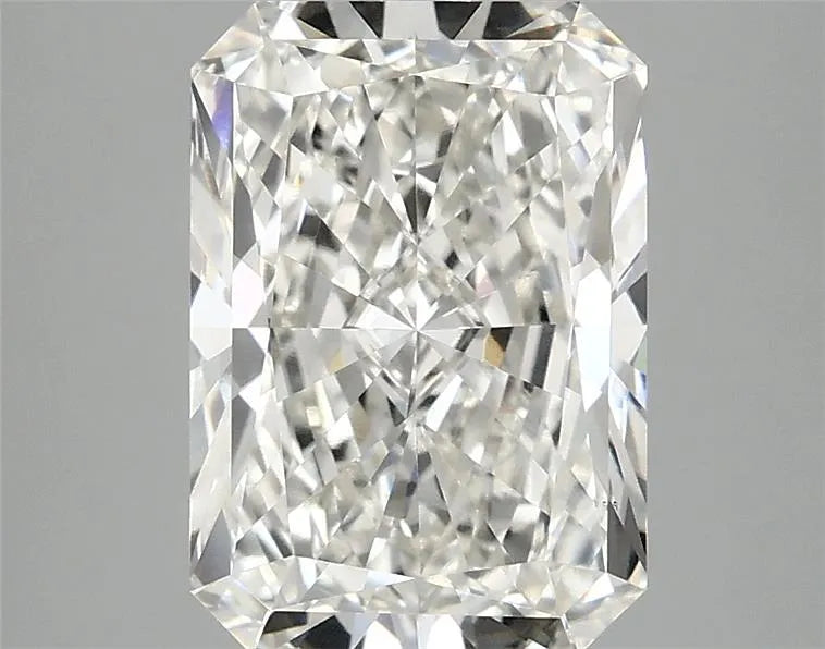 3.10ct Radiant Lab Grown Diamond (Colour G, Clarity VS1, IGI Certified)