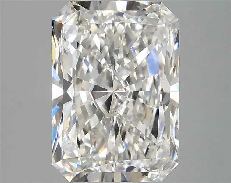 3.10ct Radiant Lab Grown Diamond (Colour G, Clarity VVS2, IGI Certified)