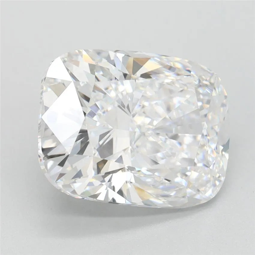 3.11ct Cushion modified Lab Grown Diamond (Colour D, Clarity VVS1, IGI Certified)