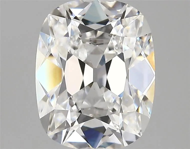 3.12ct Cushion modified Lab Grown Diamond (Colour E, Clarity VVS2, IGI Certified)