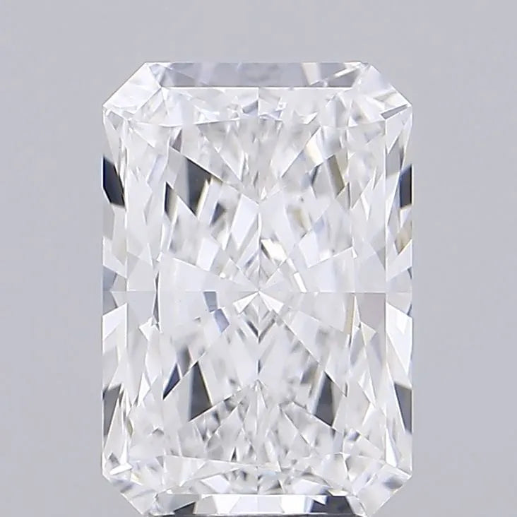 3.13ct Radiant Lab Grown Diamond (Colour D, Clarity VVS2, IGI Certified)