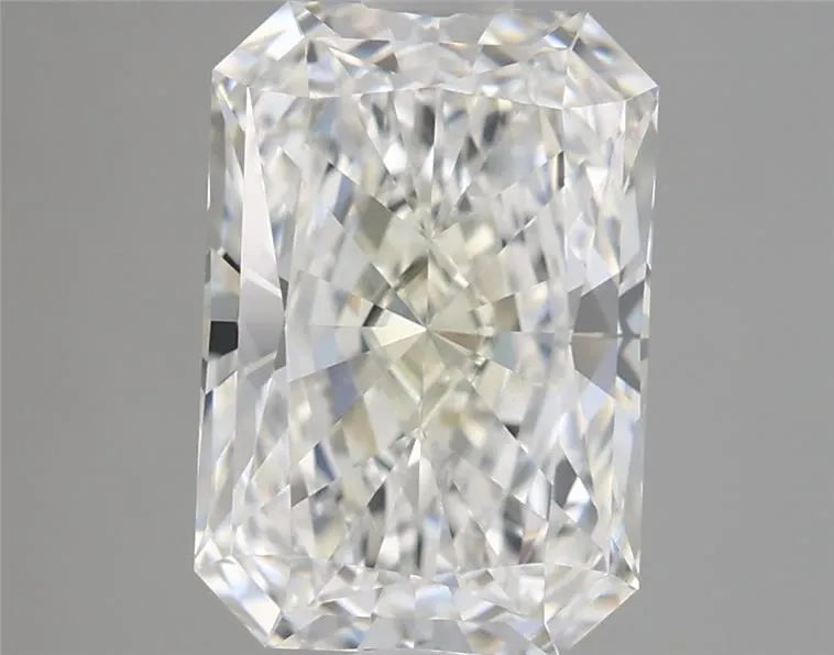 3.13ct Radiant Lab Grown Diamond (Colour H, Clarity VS1, IGI Certified)