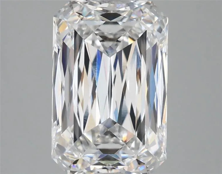 3.15ct Radiant Lab Grown Diamond (Colour D, Clarity VVS1, IGI Certified)