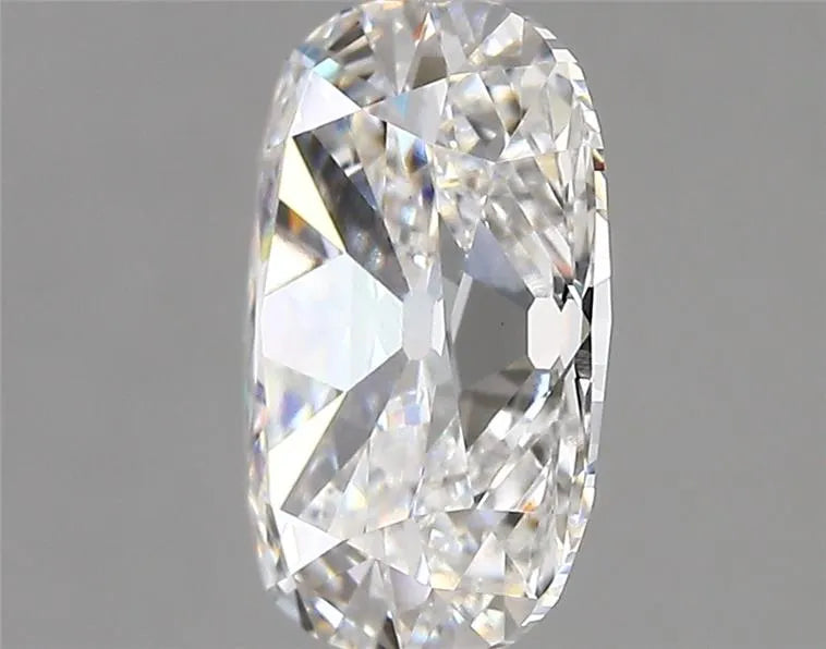 3.16ct Cushion modified Lab Grown Diamond (Colour D, Clarity VVS2, IGI Certified)