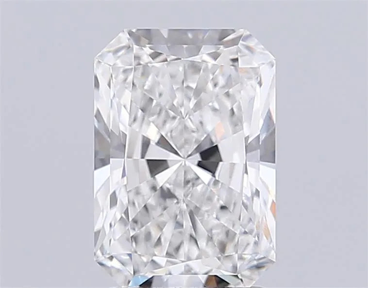 3.16ct Radiant Lab Grown Diamond (Colour D, Clarity VVS2, IGI Certified)