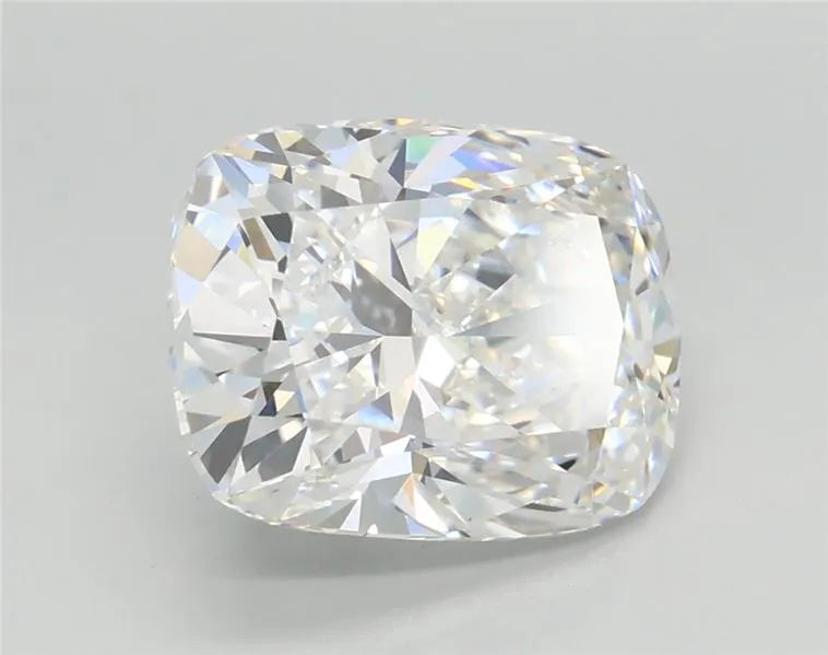 3.17ct Cushion modified Lab Grown Diamond (Colour F, Clarity VVS1, IGI Certified)