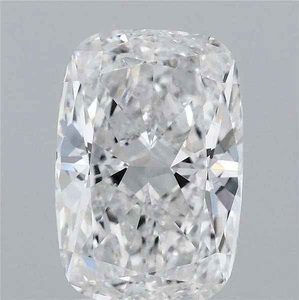 3.18ct Cushion modified Lab Grown Diamond (Colour D, Clarity VVS2, IGI Certified)