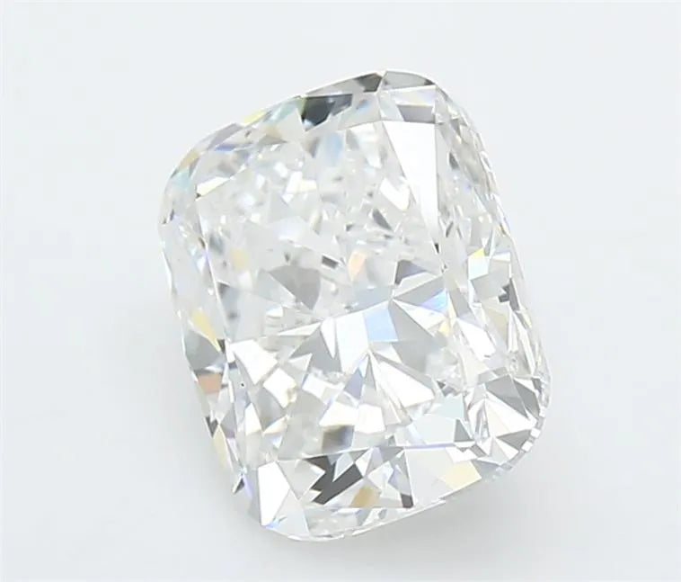 3.21ct Cushion modified Lab Grown Diamond (Colour D, Clarity VVS2, IGI Certified)