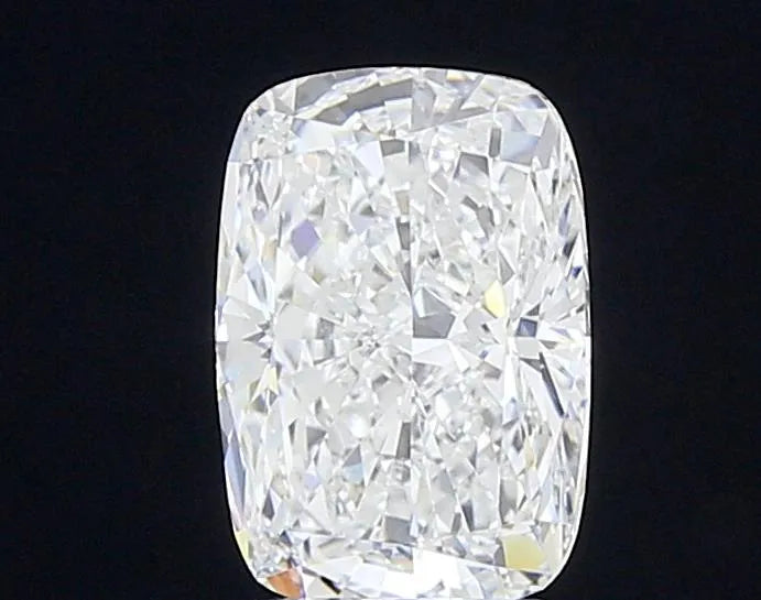 3.21ct Cushion modified Lab Grown Diamond (Colour D, Clarity VVS2, IGI Certified)