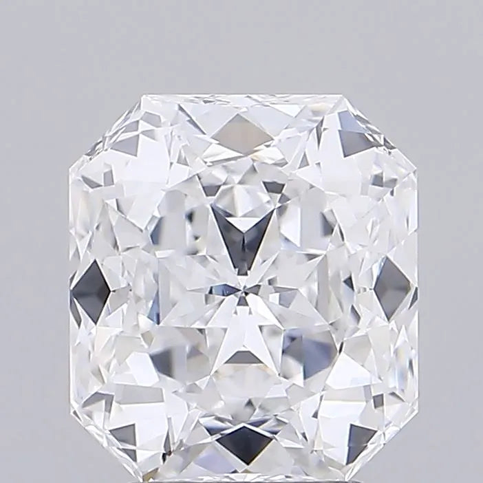 3.22ct Radiant Lab Grown Diamond (Colour D, Clarity VVS2, IGI Certified)