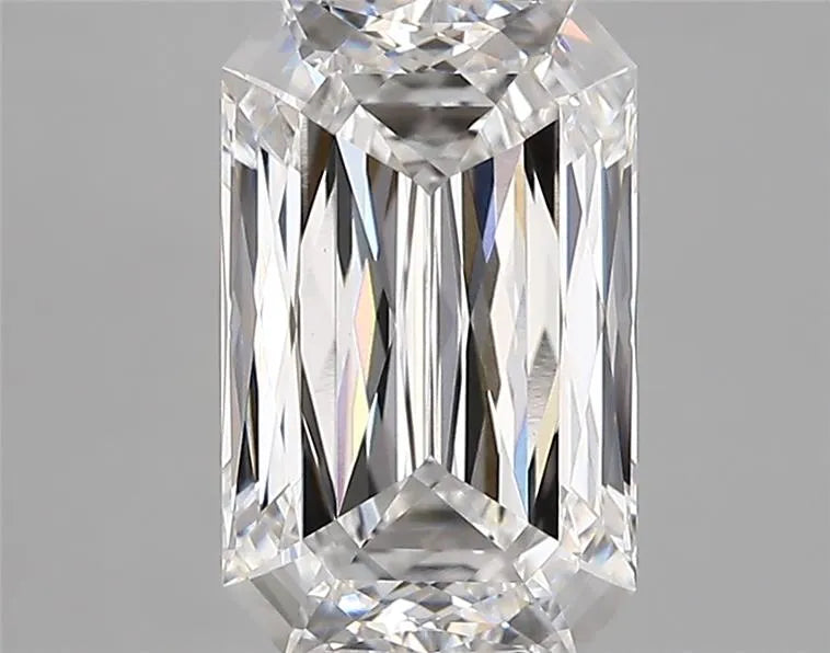 3.22ct Radiant Lab Grown Diamond (Colour E, Clarity VVS2, IGI Certified)
