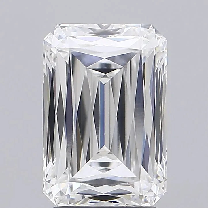 3.23ct Radiant Lab Grown Diamond (Colour E, Clarity VVS2, IGI Certified)