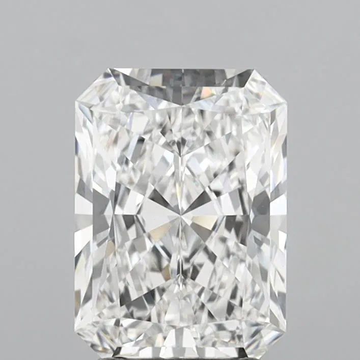 3.23ct Radiant Lab Grown Diamond (Colour E, Clarity VVS2, IGI Certified)