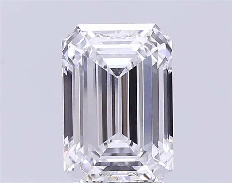 3.24ct Emerald Lab Grown Diamond (Colour E, Clarity VVS1, GIA Certified)