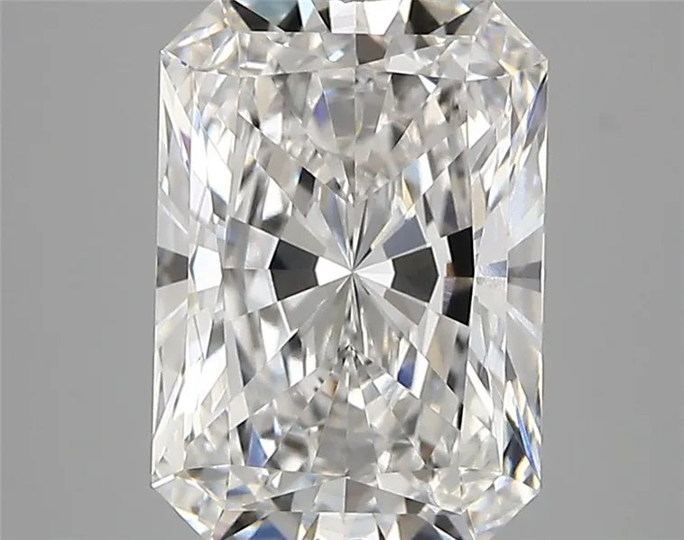 3.25ct Radiant Lab Grown Diamond (Colour E, Clarity VVS2, IGI Certified)