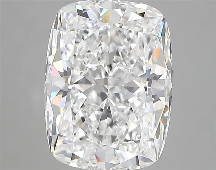 3.27ct Cushion modified Lab Grown Diamond (Colour D, Clarity VVS2, IGI Certified)