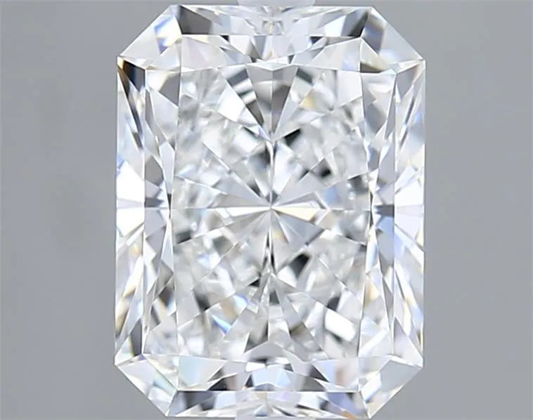 3.29ct Radiant Lab Grown Diamond (Colour D, Clarity VVS2, IGI Certified)