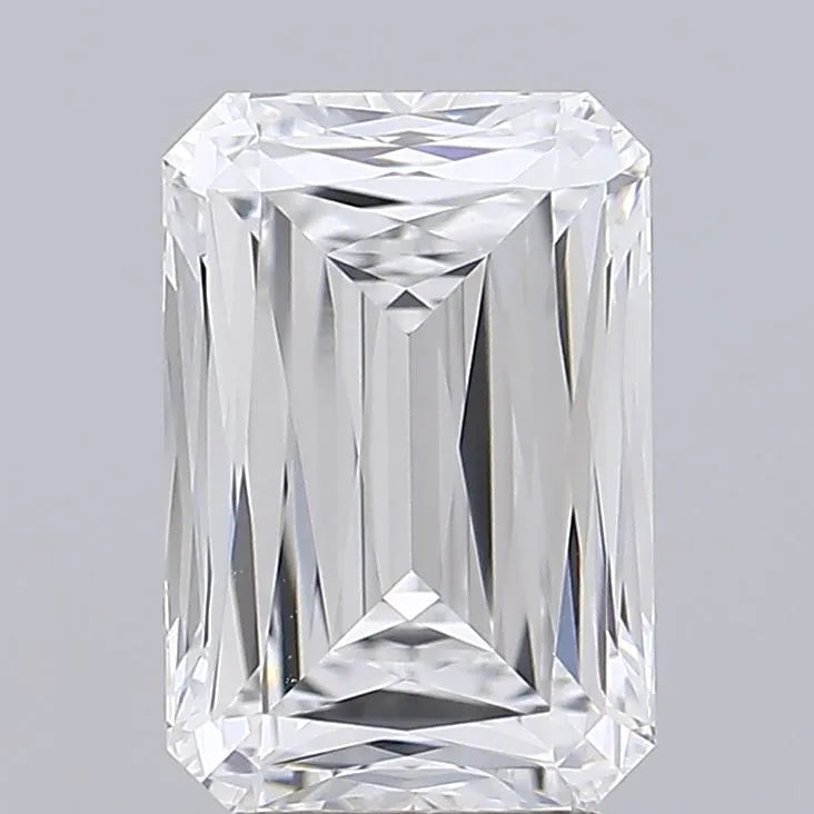 3.29ct Radiant Lab Grown Diamond (Colour E, Clarity VVS2, IGI Certified)