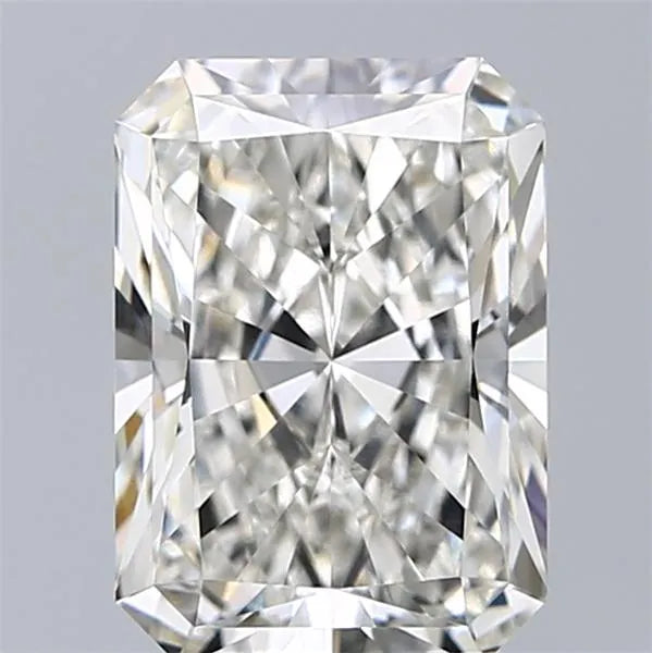 3.30ct Radiant Lab Grown Diamond (Colour G, Clarity VVS1, IGI Certified)