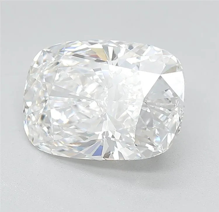 3.32ct Cushion modified Lab Grown Diamond (Colour E, Clarity VVS2, Cut EX, IGI Certified)