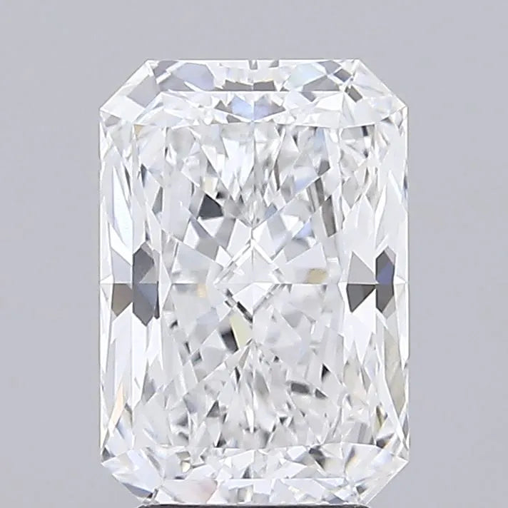 3.34ct Radiant Lab Grown Diamond (Colour E, Clarity VVS1, IGI Certified)