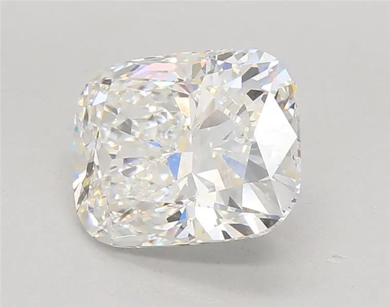 3.37ct Cushion modified Lab Grown Diamond (Colour E, Clarity VVS2, IGI Certified)