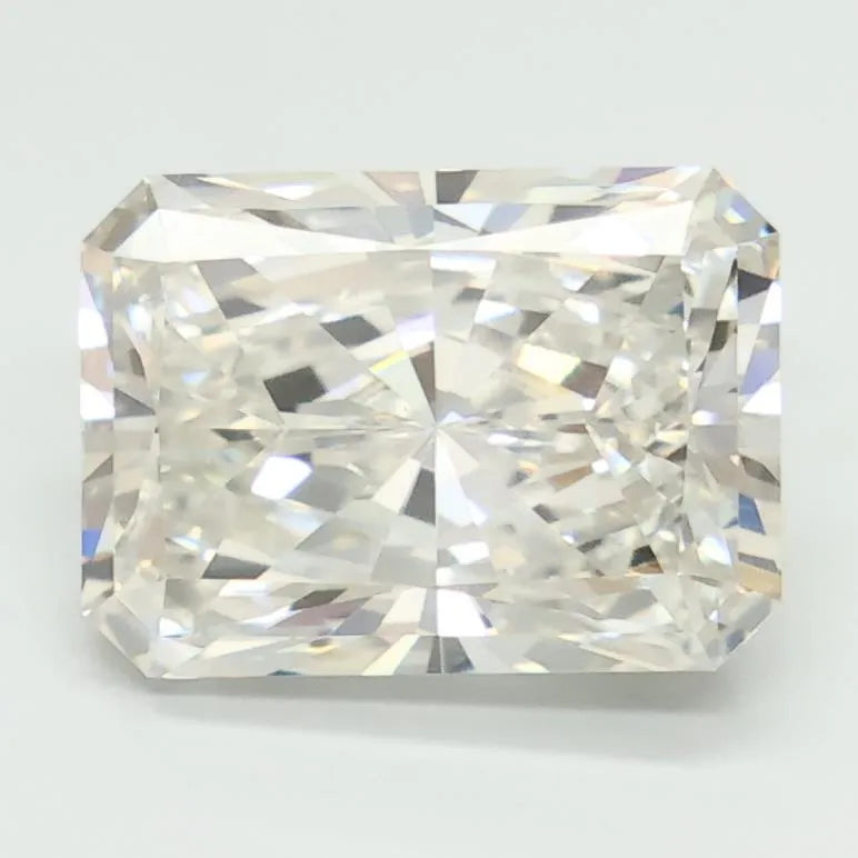 3.37ct Radiant Lab Grown Diamond (Colour G, Clarity VVS2, Cut EX, IGI Certified)